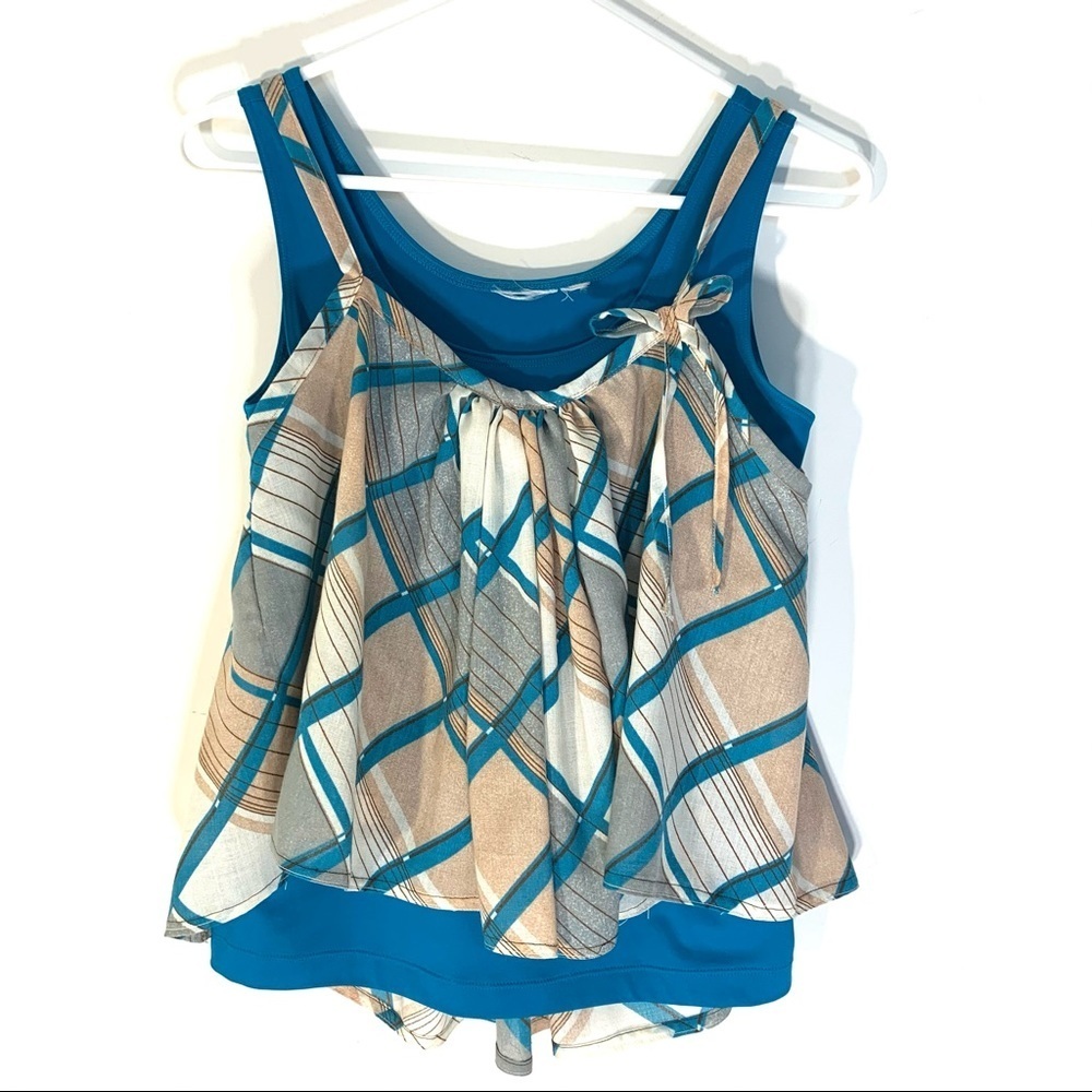 2/$35 Tammy Jo Vintage Fabric Redone Flo Crop Top - Picture 8 of 9